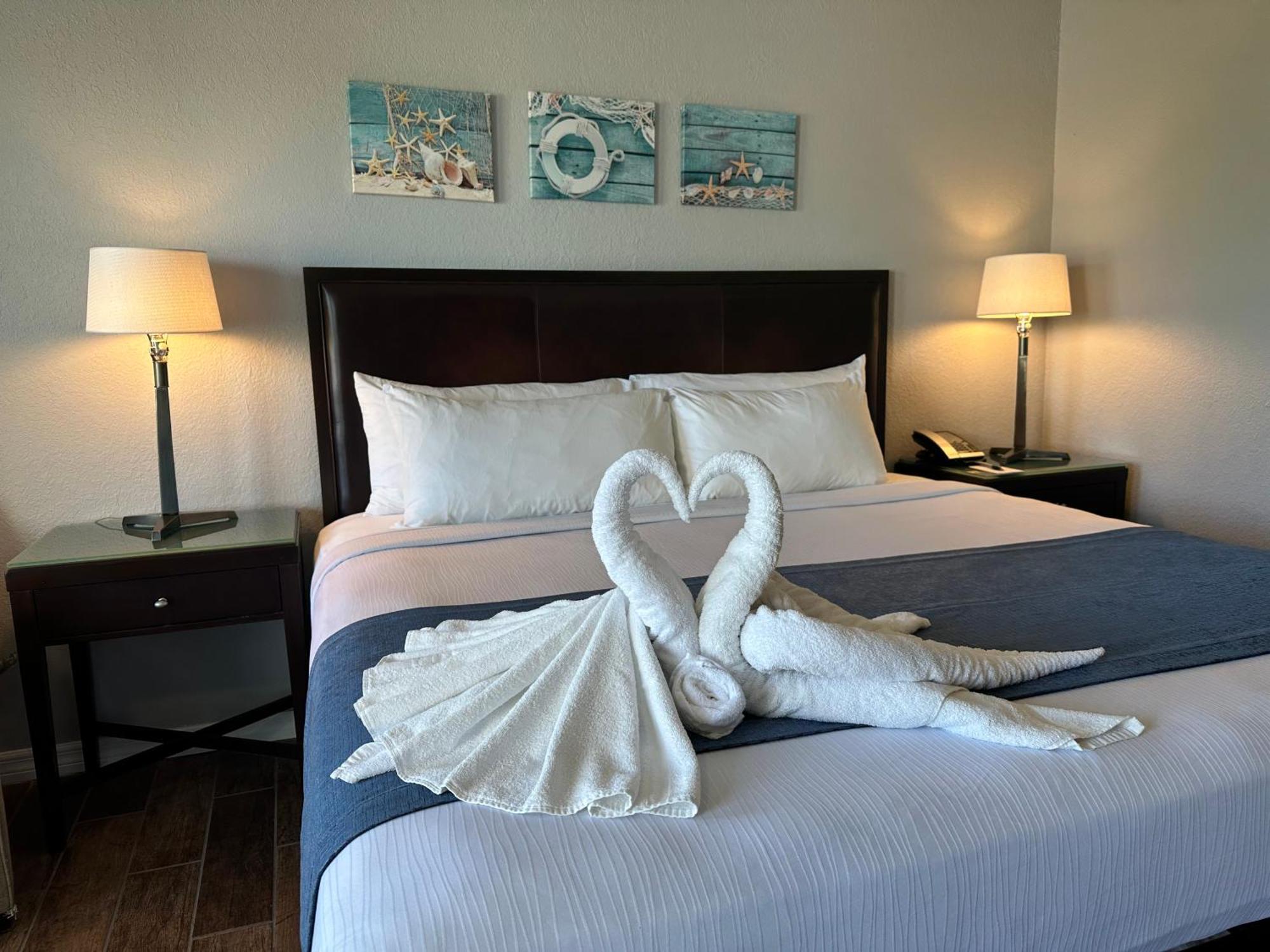 Lantern Inn&Suites - Sarasota South Bradenton Bagian luar foto