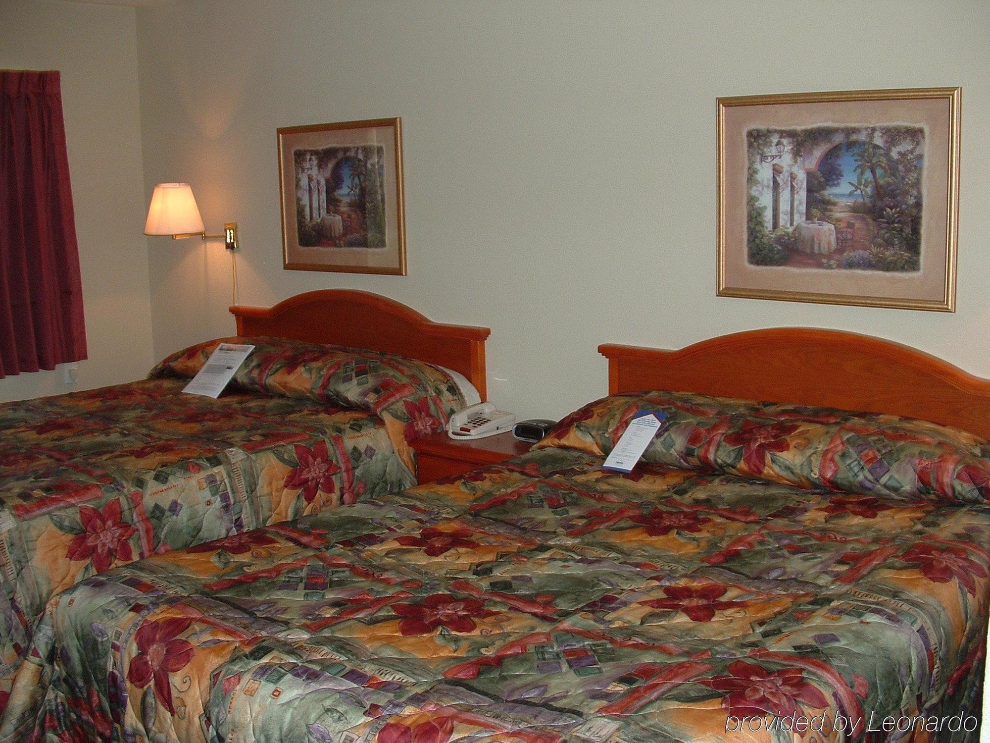 Lantern Inn&Suites - Sarasota South Bradenton Bagian luar foto
