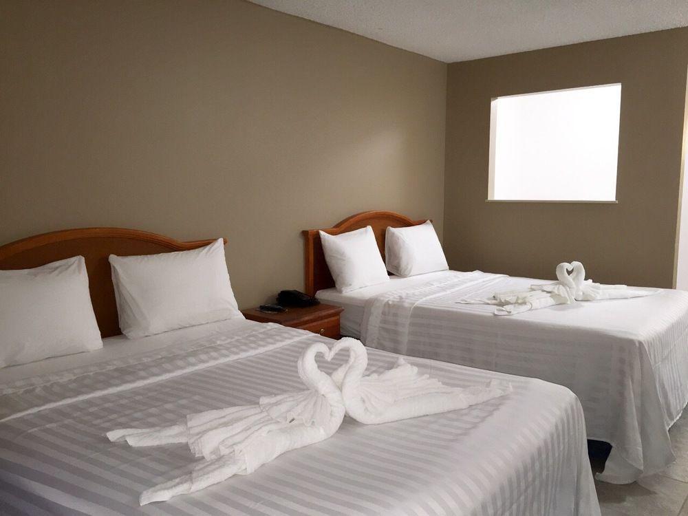 Lantern Inn&Suites - Sarasota South Bradenton Bagian luar foto