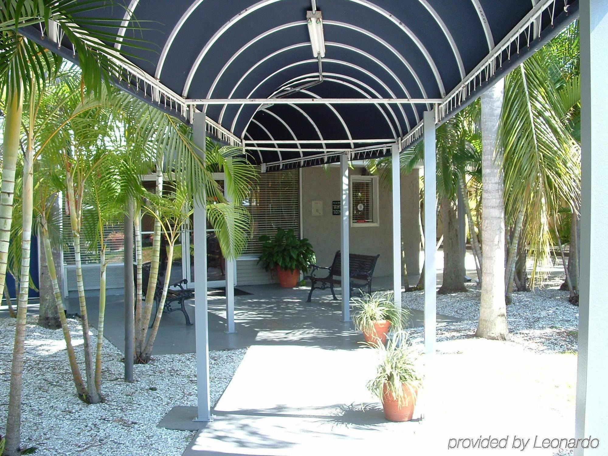 Lantern Inn&Suites - Sarasota South Bradenton Bagian luar foto